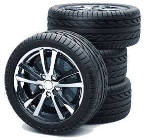Rubber Luxury Car Tubeless Tyre, Brand Name : MRF Multiple Size