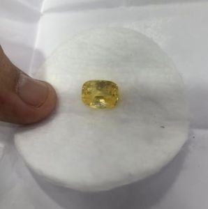 Yellow Sapphire Gemstone for Jewellery Making