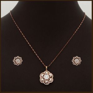 Yellow Gold Floral Luxe Diamond Pendant Set, Brand Name : Monghiba