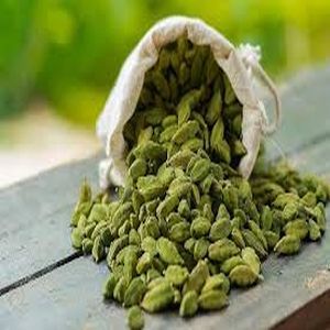 Raw Green Cardamom