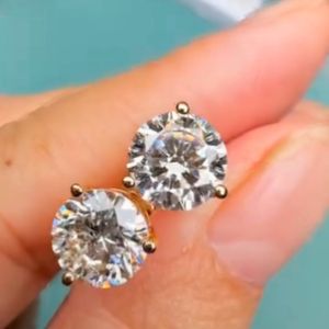 Women Labgrown Gold Diamond Stud Earing