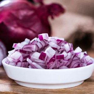 A Grade Dehydrated Pink Onion Chopped, Packaging Size : 20 Kg