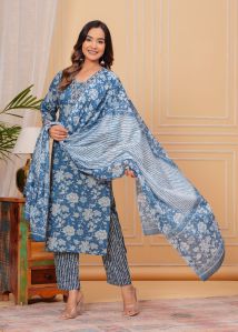 Ladies Blue Printed Rayon Kurti Pant Set