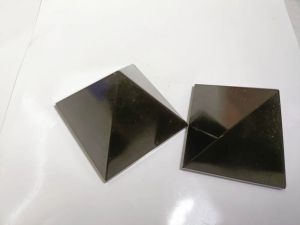 Natural Black Tourmaline Reiki Healing Pyramid Multiszes