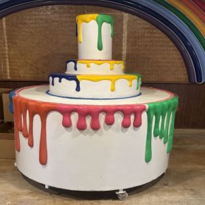 FRP Cake Statue