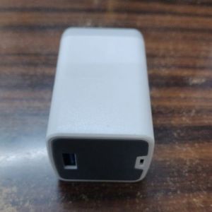 2.4A Mobile Adapter