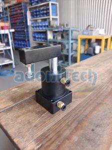Pneumatic Swing Clamp