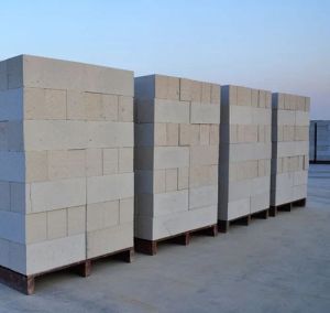 Autoclaved Aerated Concrete 24x8x4 Inch Rectangular AAC Block
