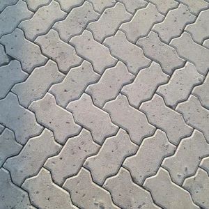 Plain Concrete Grey Zig Zag Paver Blocks, Thickness : 80 Mm