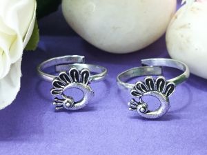 German Silver Peacock Toe Ring