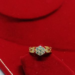 Gold-Tone Interconnected Link Ring