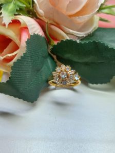 Gold-Tone Rotating Starburst Ring