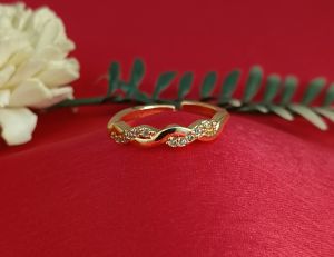 Gold-Tone Wavy Ring