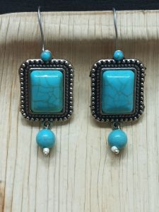 Ladies Fancy Designer Earring