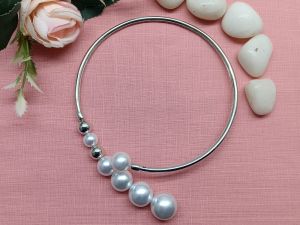 Open Collar Choker Necklace