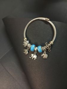 Stylish Elephant Charm Bracelet