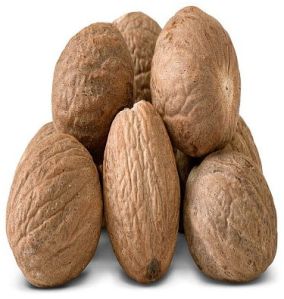 Dried Nutmeg Seeds