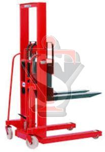 Hand Operated Hydraulic Stacker