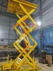 High Lift Scissor Lift